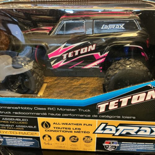 image-1002.jpg 76054-5 1/18 Latrax Teton Pink