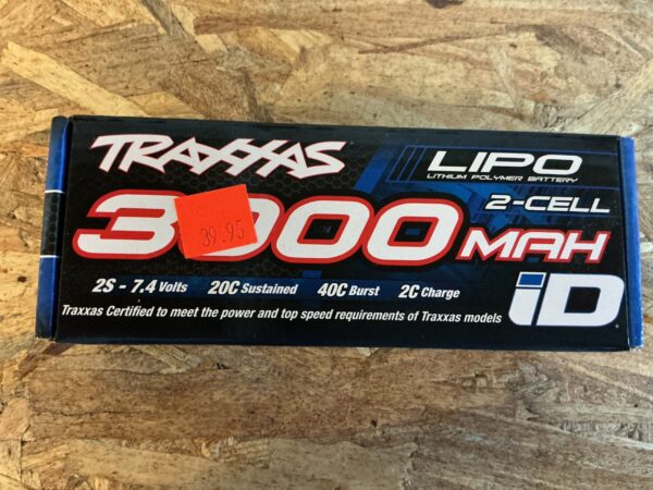 image-807.jpg Traxxas 3000 mah battery