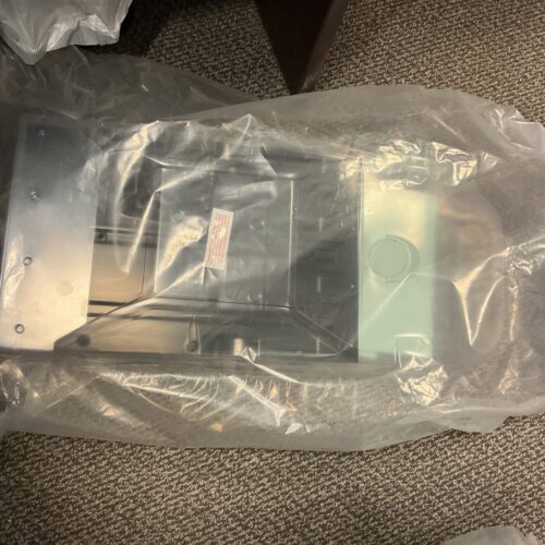 image-890.jpg Body late model clr. W/plastic