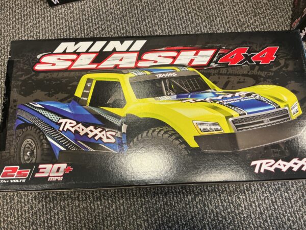 image-954.jpg 108164-1 mini slash 4x4 pink